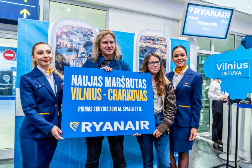 „RYANAIR“ VILNIAUS ORO UOSTE PRADEDA TRIS NAUJUS MARŠRUTUS: SKRYDŽIAI Į CHARKOVĄ, LONDONO SAUTENDĄ IR TEL AVIVĄ