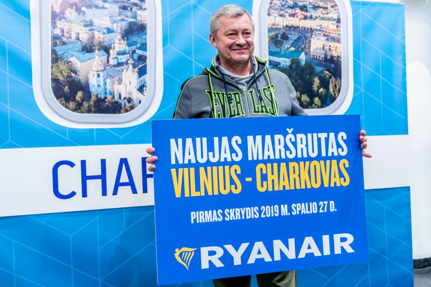 „RYANAIR“ VILNIAUS ORO UOSTE PRADEDA TRIS NAUJUS MARŠRUTUS: SKRYDŽIAI Į CHARKOVĄ, LONDONO SAUTENDĄ IR TEL AVIVĄ