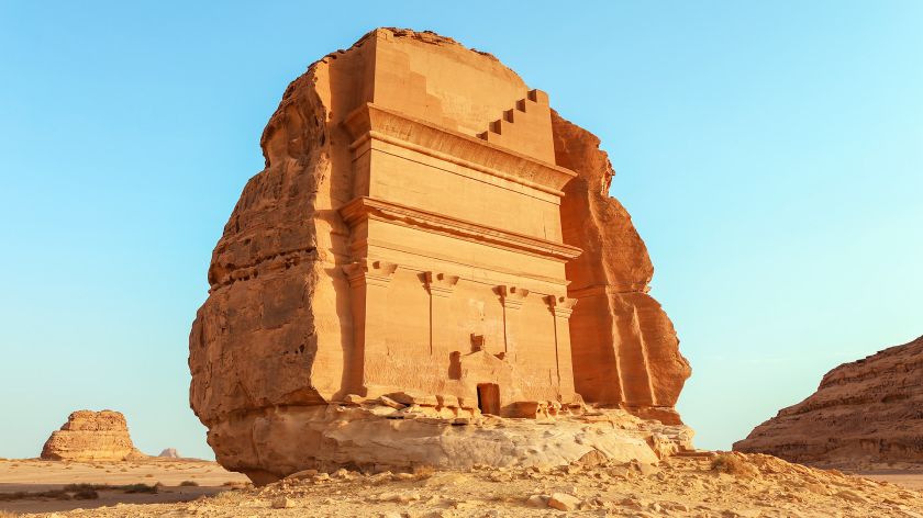 
                    Ar milijardinės ultrakonservatyviosios Saudo Arabijos investicijos padarys ją turistine šalimi?                