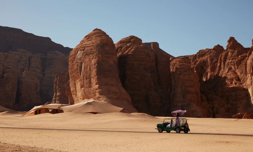 
                    Ar milijardinės ultrakonservatyviosios Saudo Arabijos investicijos padarys ją turistine šalimi?                